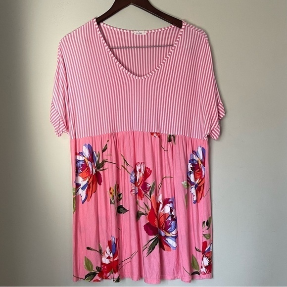 e luna Tops - e Luna | Pinstripe and Floral Babydoll Top | Medium- Plus​